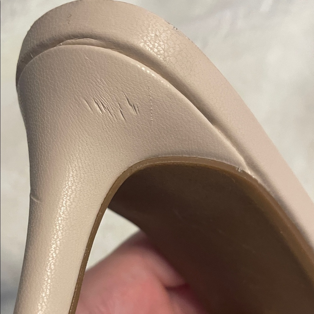 Cushionaire Women's Tan Mules - Picture 4 of 9